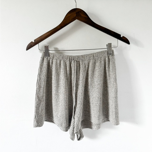 HYFVE Ribbed Shorts - Picture 1 of 4
